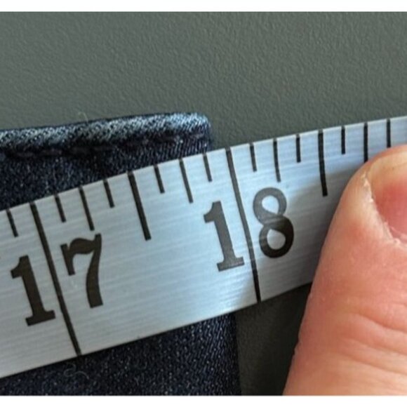 Pre-loved 14R Lane Bryant High Rise T3 Flare, Dark Denim - Picture 3 of 3